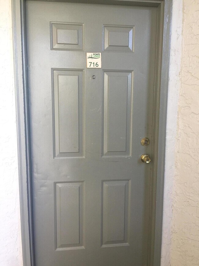 Foto del edificio - 1401 Village Blvd