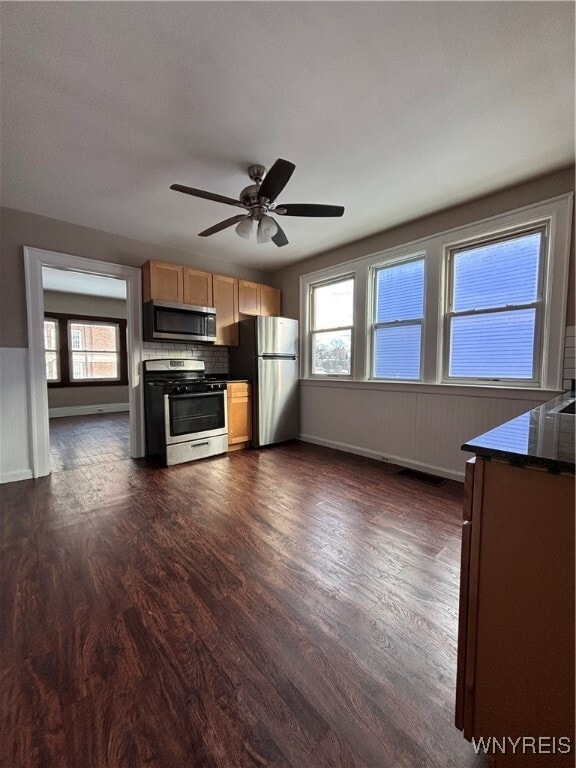 Foto del edificio - 106 Normal Ave