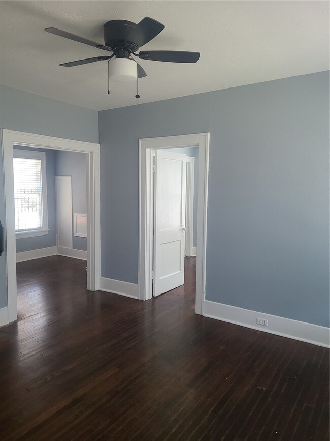 Foto del edificio - 4414 Woodside St