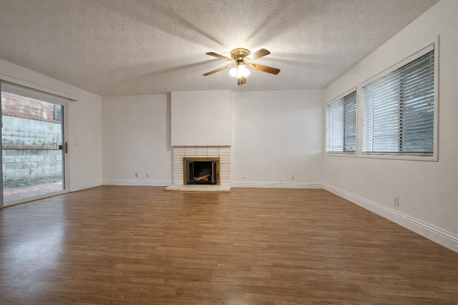 Foto del edificio - 8373 Wabash St