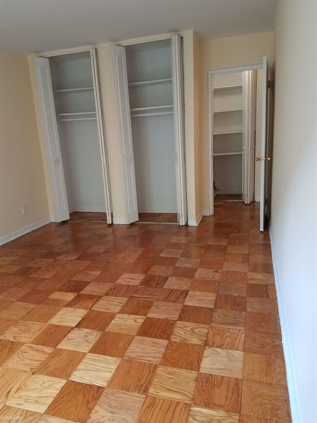 Foto del edificio - 14220 Franklin Ave