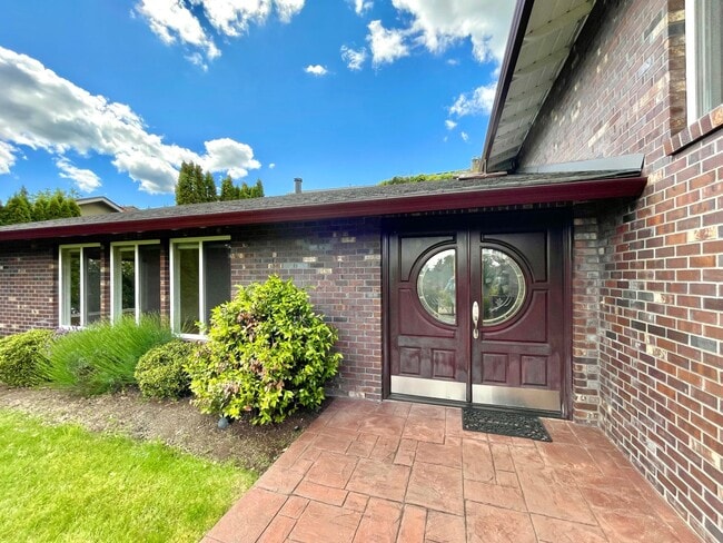 Building Photo - Great Home for rent