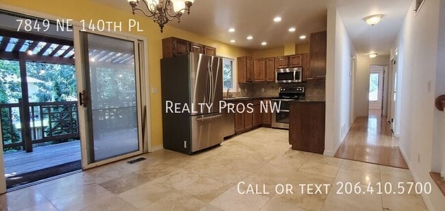 Building Photo - 7849 NE 140th Pl