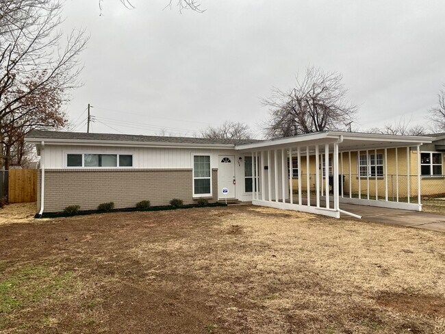 Foto del edificio - 504 NW 92nd St