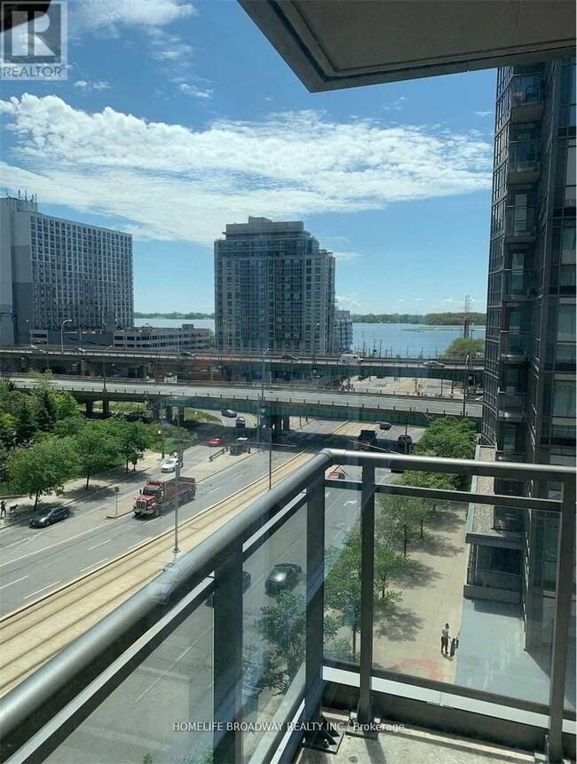 Photo du bâtiment - 15 Brunel Ct