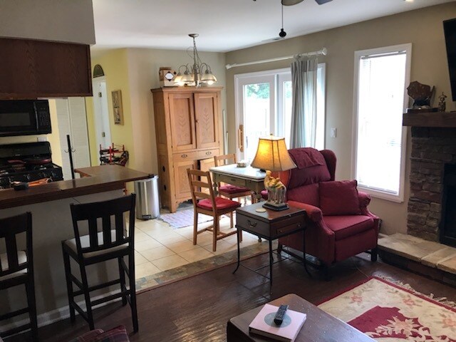 Foto del edificio - 753 Brittany Ln