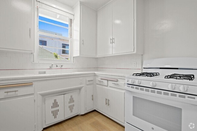 Building Photo - 1034 5th St