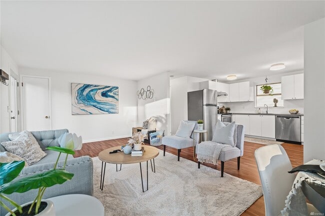 Updated spacious living area - 1511 N 100th St