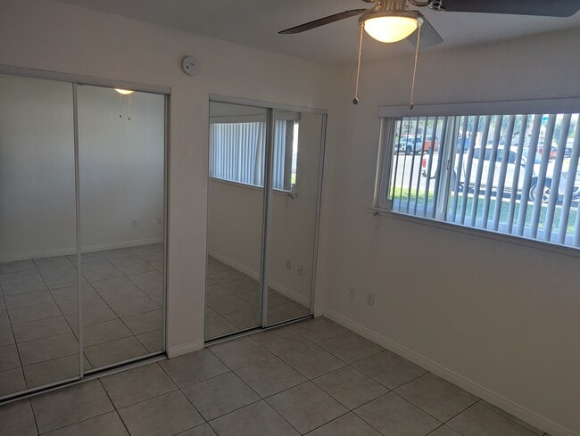 Building Photo - 72564 Edgehill Dr