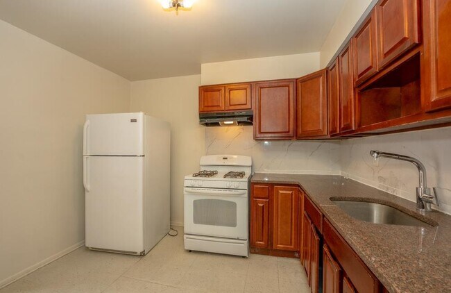 Foto del edificio - 1037 Summit Ave