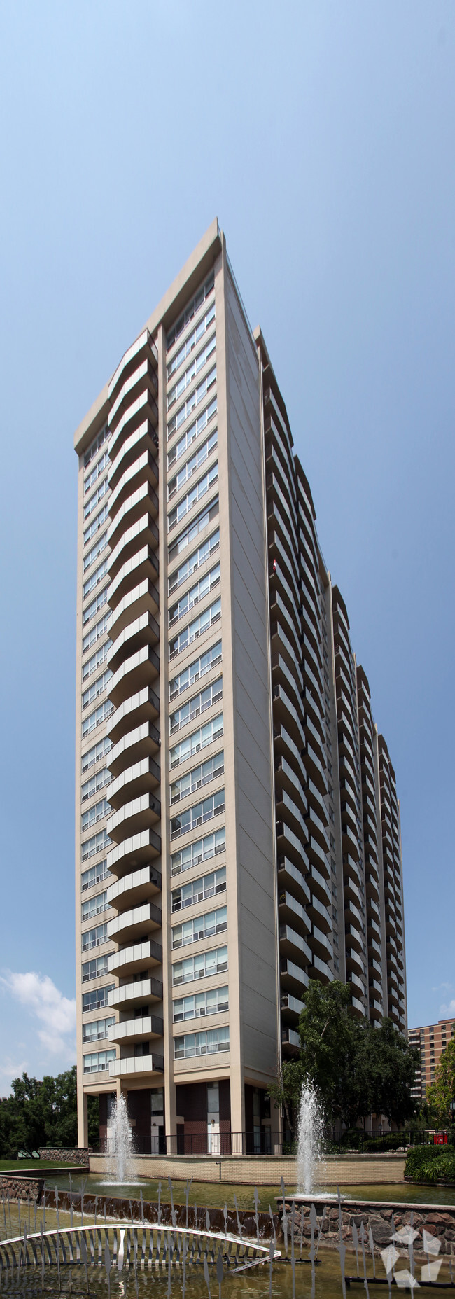 Primary Photo - Park Towers East & West