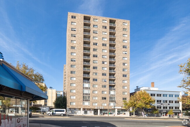 Building Photo - 8200W Apartments