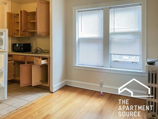 Foto del edificio - 1608 W Sunnyside Ave