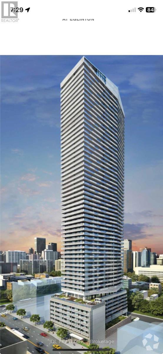 Building Photo - 2221-2221 Yonge St