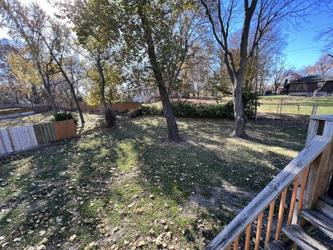 Building Photo - 6511 NW Tower Dr