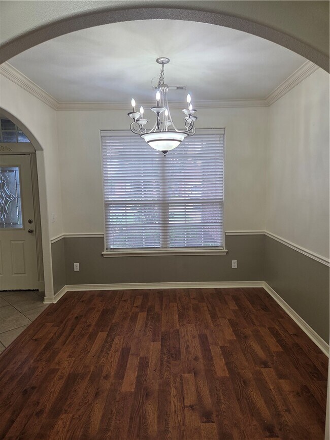 Foto del edificio - 3219 W Thornebrook St