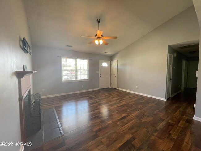 Building Photo - 324 Top Knot Rd