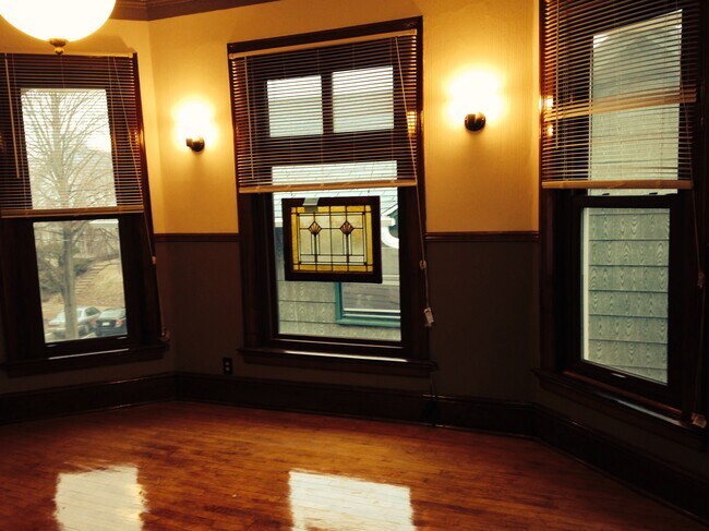 Foto del edificio - 1756 N Astor St