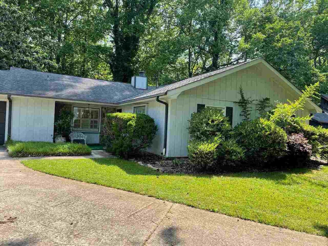 Primary Photo - 5466 Golfcrest Cir