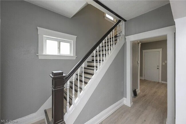 Foto del edificio - Comfortable & Convenient Cleveland Living