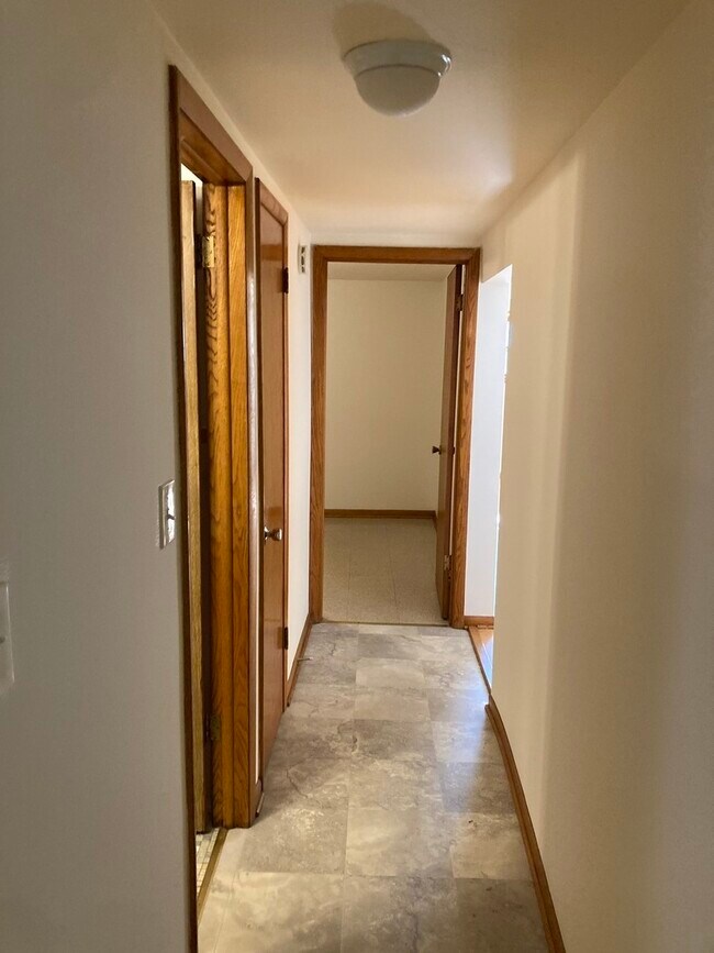 Foto del edificio - 3805 N Christiana Ave