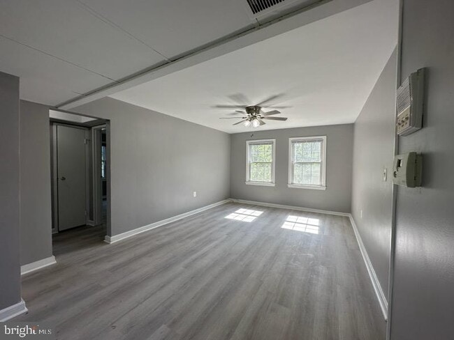 Building Photo - 6626 Boulevard View