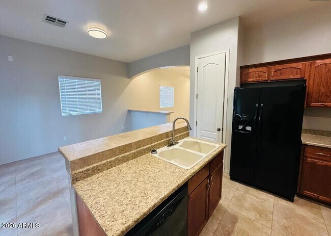 Foto del edificio - 1417 E Lupine Ave