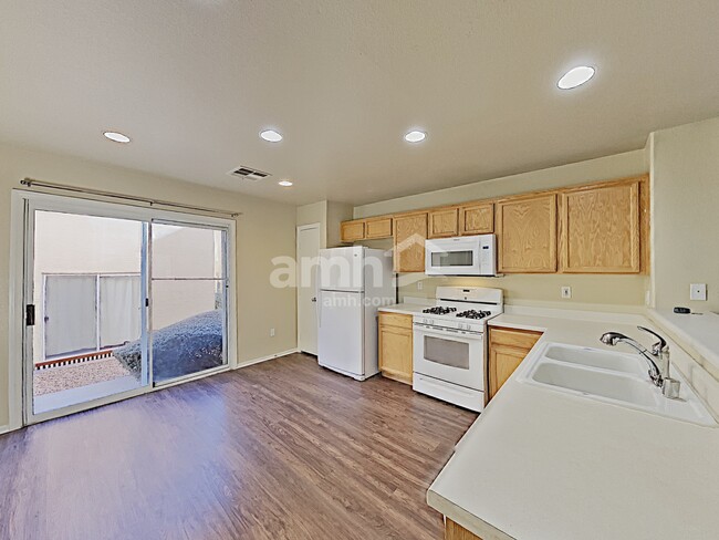 Building Photo - 3678 McMurty Court