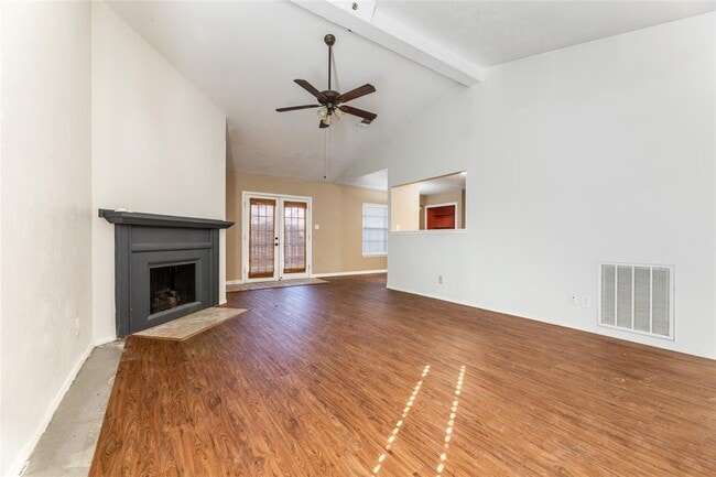 Building Photo - 3105 Boxwood Ln