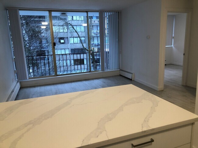 Photo du bâtiment - 1636 Haro St