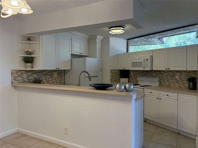 Building Photo - 8183 Severn Dr