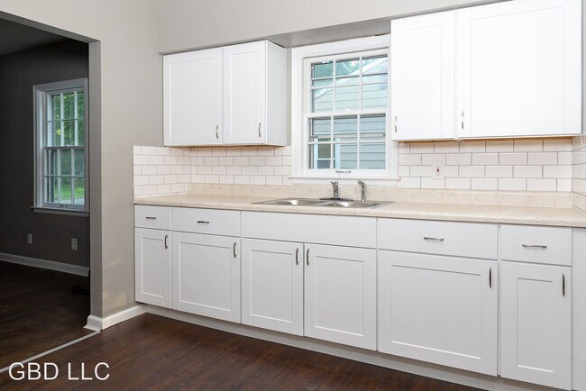 Building Photo - 3 br, 1 bath House - 2404 48th St