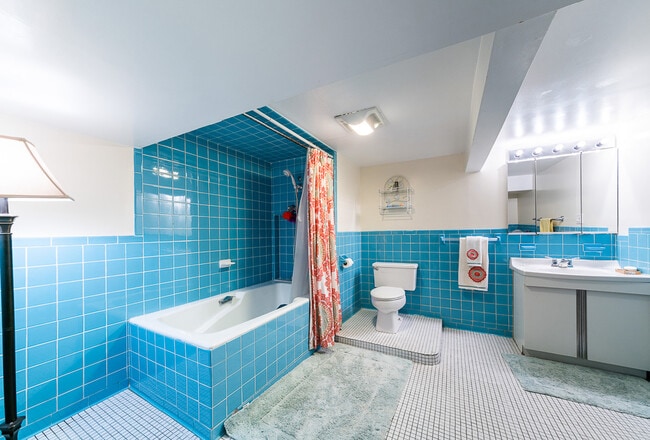 Building Photo - 97 Runyon Pl