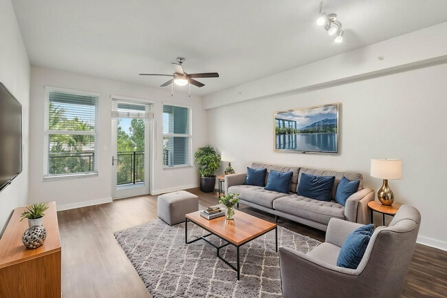 Congress Grove - Congress Grove Apartments