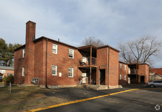 Building Photo - East Hartford