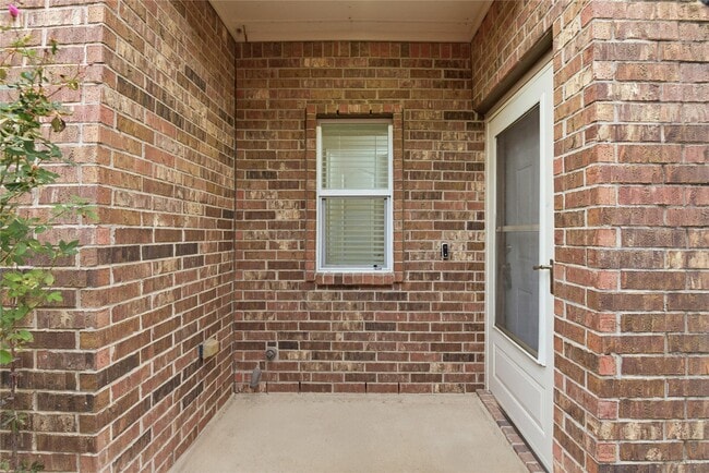 Building Photo - 17142 Amarose Dr