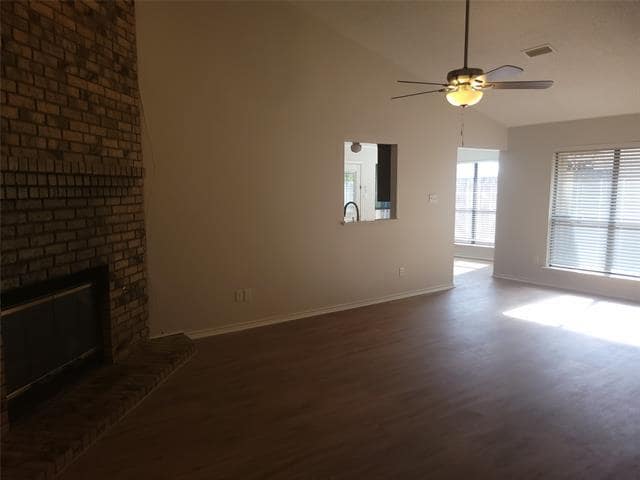 Foto del edificio - 331 Dogwood Dr