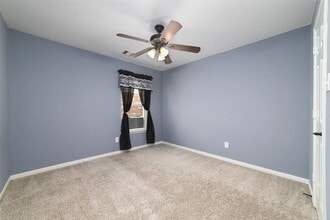 Building Photo - 14011 Pawnee Trails Dr