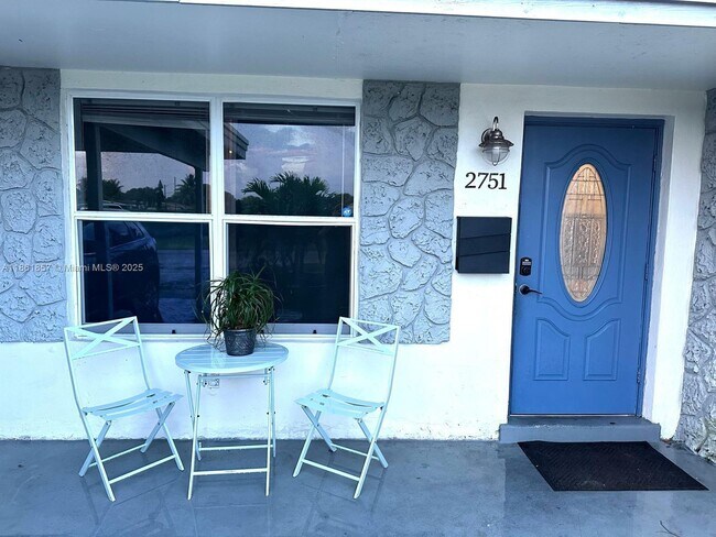 Foto del edificio - 2751 SW 4th Ct