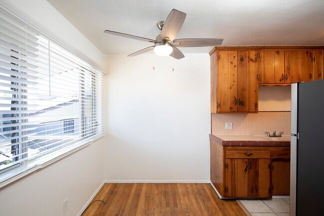 Foto del interior - Talmadge Pacific Apartments