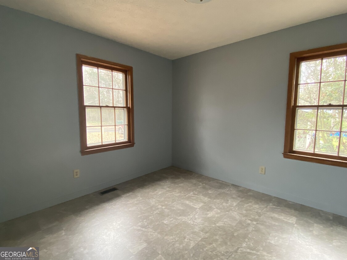 Foto del edificio - 387 N Richardson St