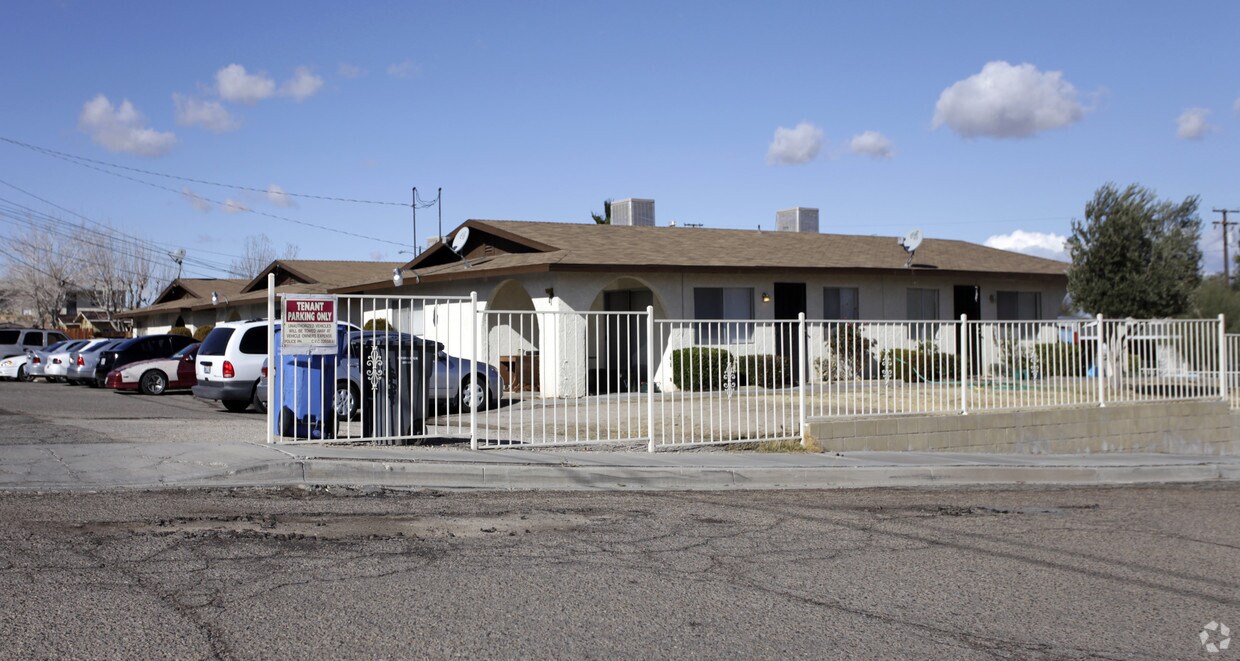 Foto del edificio - 330 W Grace St