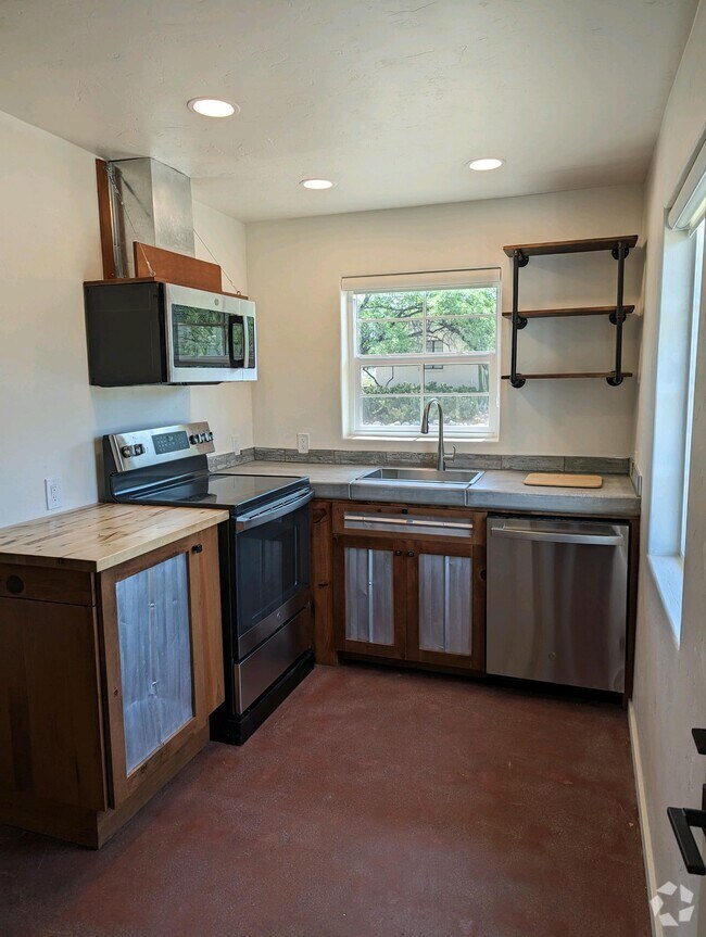 Catalina Vista/BlenmanElm Apartments for Rent with Parking Tucson