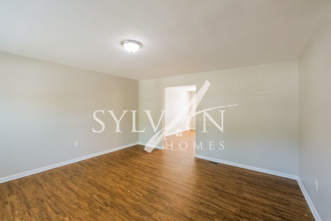 Building Photo - Enjoy living the good life in this 4 bedro...