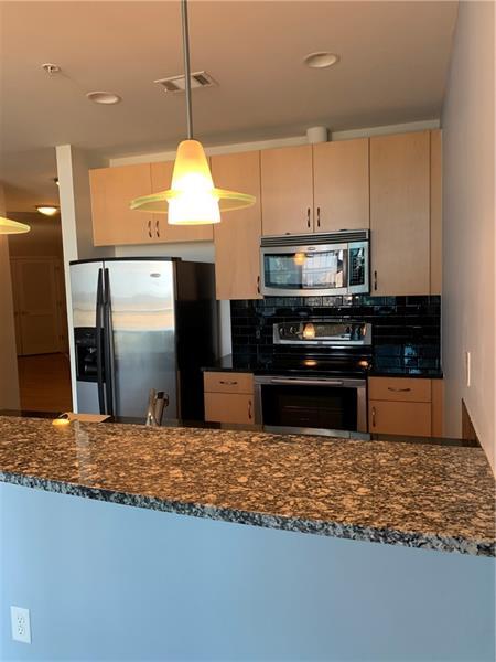 Primary Photo - 400 W Peachtree St NW