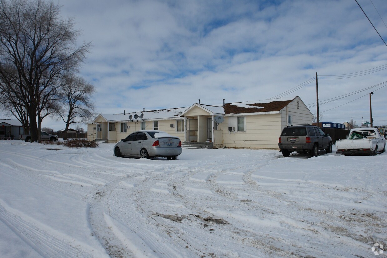 Building Photo - 855 5th St