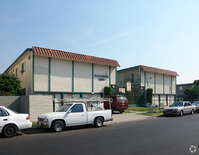 Building Photo - Alexander Arms
