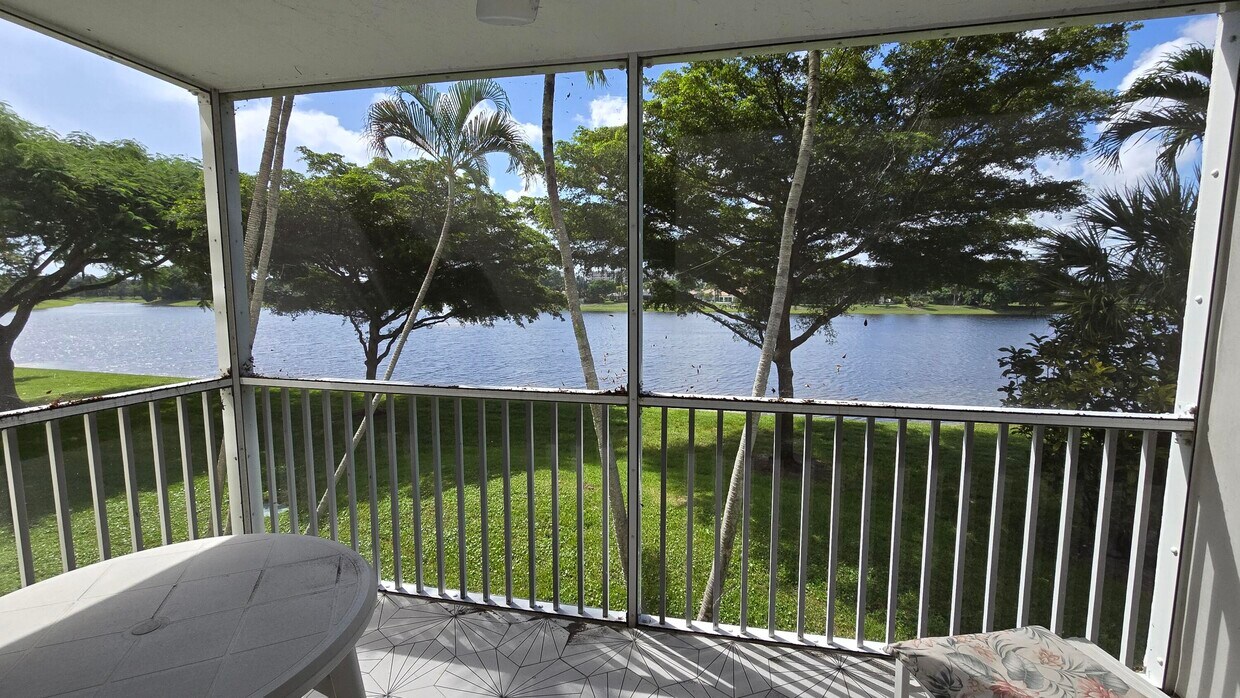 Foto principal - 3150 N Course Ln