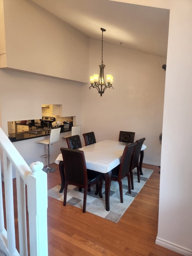 Photo du bâtiment - 8892 208 St