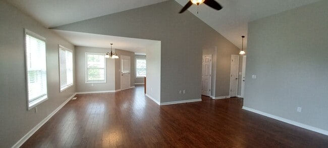 Building Photo - Beautiful home in the country, easy access...